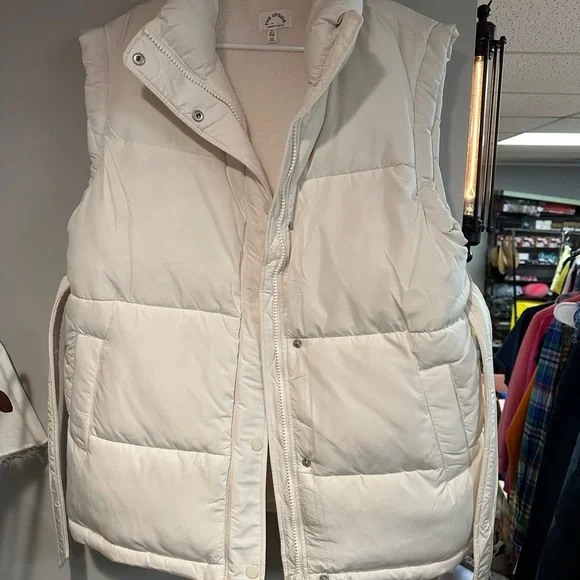 NWOT The Upside Chalet Oslo White Puffer Vest - S - Picture 2 of 5